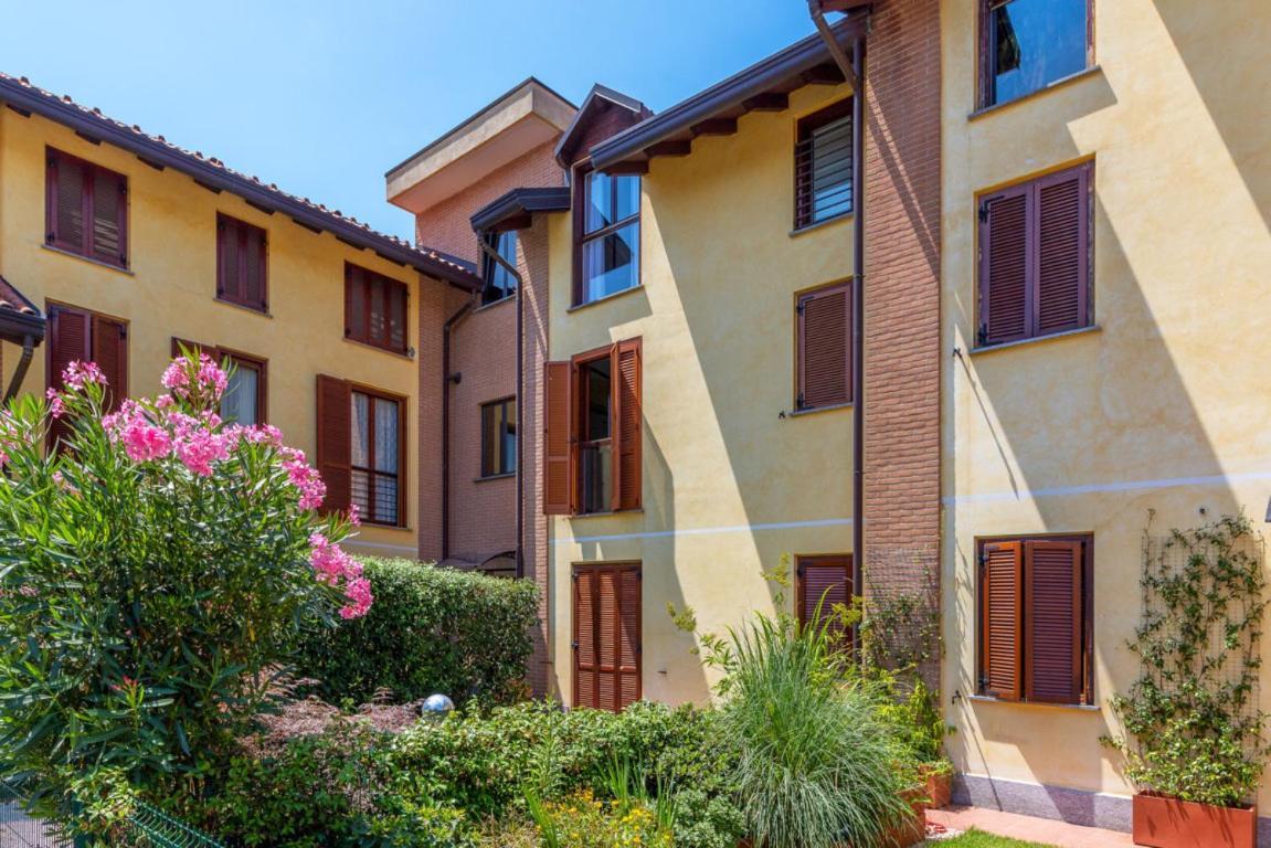 Casa Gialla 7A, New Apartment Milano&Como Bregnano エクステリア 写真