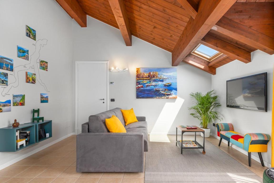 Casa Gialla 7A, New Apartment Milano&Como Bregnano エクステリア 写真