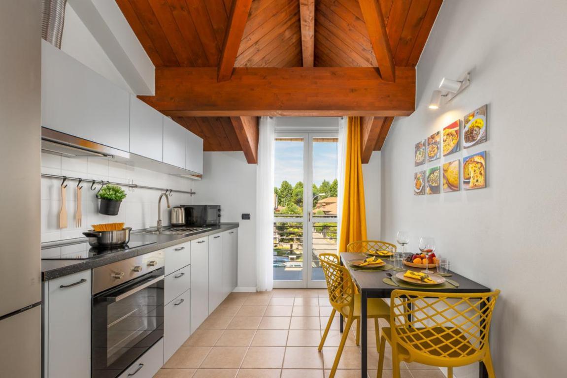 Casa Gialla 7A, New Apartment Milano&Como Bregnano エクステリア 写真
